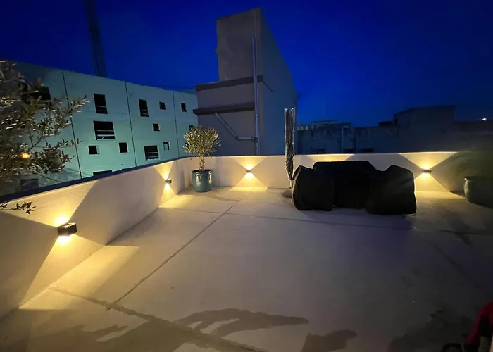 Dar Barbara Duplex 2 Double Bedrooms,2 Sofa Beds Large House With Terrace Roof Views Of Valletta