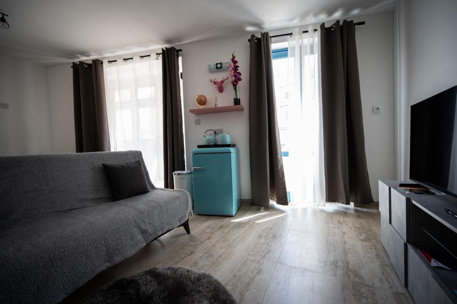 Dar Barbara Duplex 2 Double Bedrooms,2 Sofa Beds Large House With Terrace Roof Views Of Valletta Ferienhaus