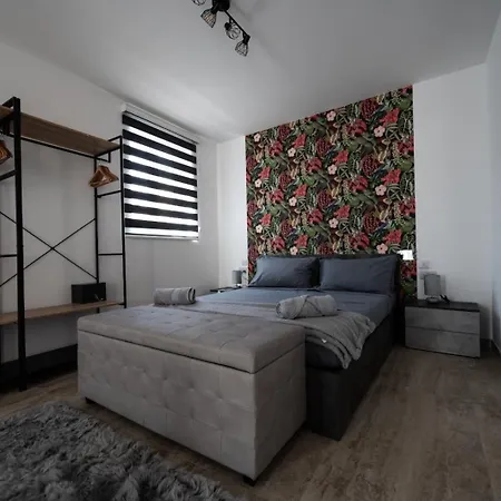 Dar Barbara Duplex 2 Double Bedrooms,2 Sofa Beds Large House With Terrace Roof Views Of Valletta Cospicua Exterior photo